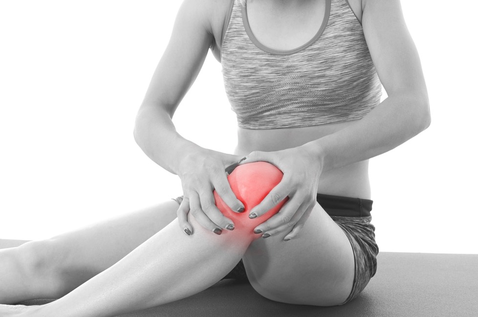 Knee pain red